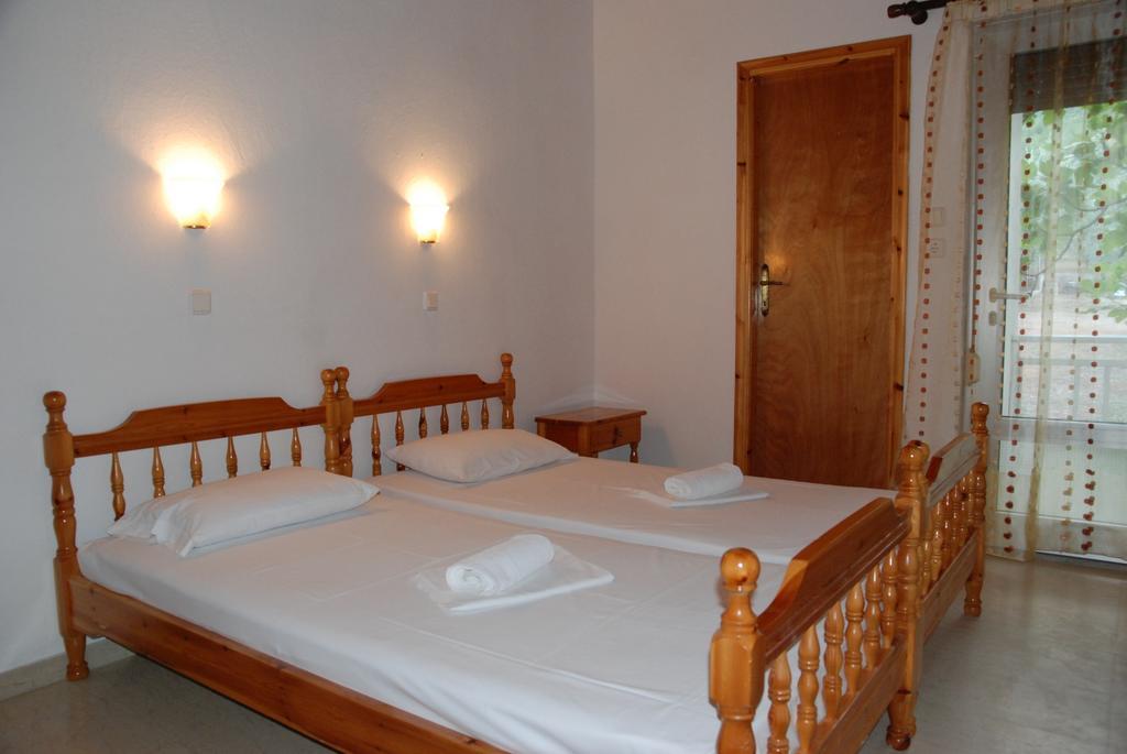 Soti'S Rooms Skala Rachoni  Bagian luar foto