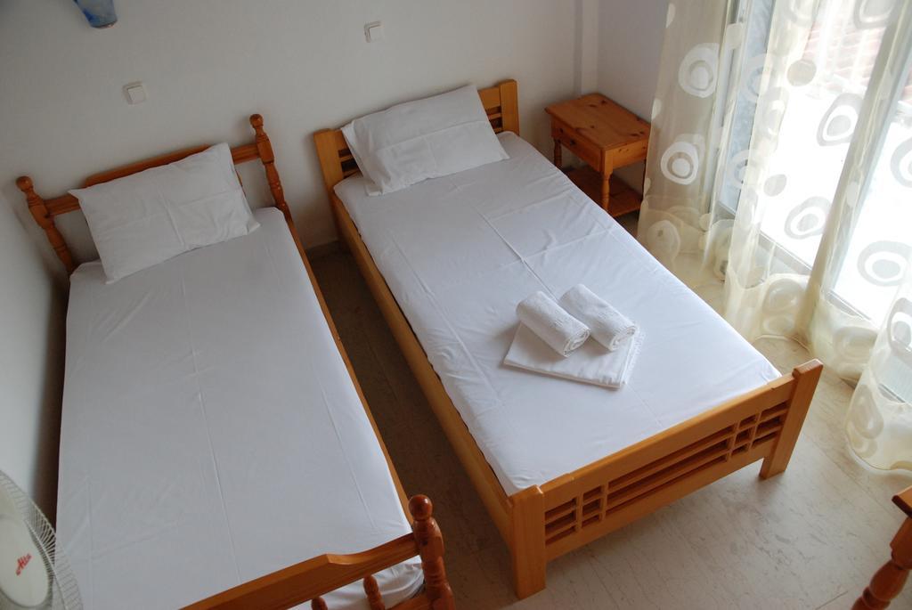 Soti'S Rooms Skala Rachoni  Bagian luar foto