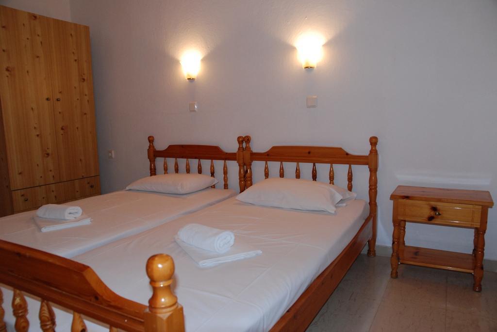 Soti'S Rooms Skala Rachoni  Bagian luar foto
