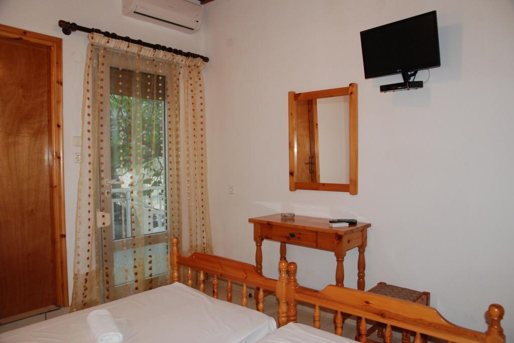 Soti'S Rooms Skala Rachoni  Bagian luar foto