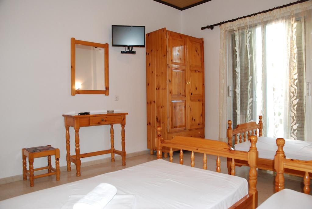 Soti'S Rooms Skala Rachoni  Bagian luar foto