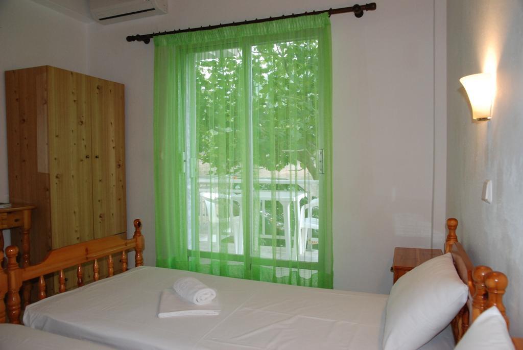 Soti'S Rooms Skala Rachoni  Bagian luar foto